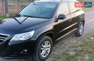 Внедорожник / Кроссовер Volkswagen Tiguan 2009 в Львове