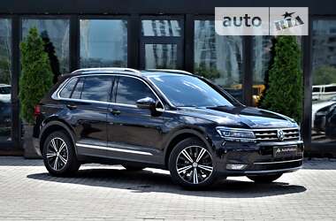 Внедорожник / Кроссовер Volkswagen Tiguan 2020 в Киеве