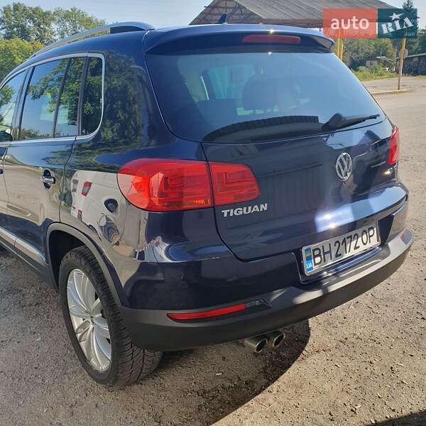 Внедорожник / Кроссовер Volkswagen Tiguan 2015 в Каменец-Подольском