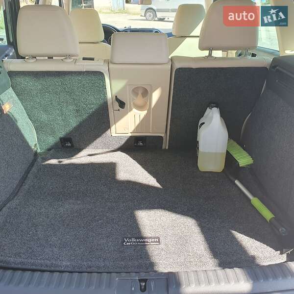 Внедорожник / Кроссовер Volkswagen Tiguan 2015 в Каменец-Подольском