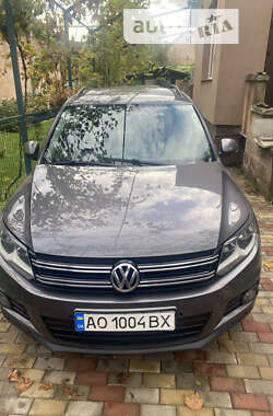 Позашляховик / Кросовер Volkswagen Tiguan 2011 в Ужгороді