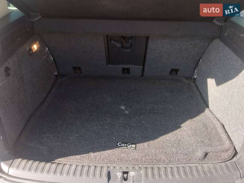 Внедорожник / Кроссовер Volkswagen Tiguan 2011 в Первомайске