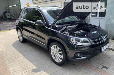 Внедорожник / Кроссовер Volkswagen Tiguan 2013 в Львове