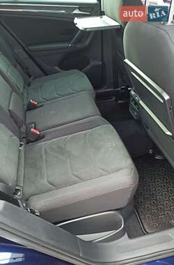 Внедорожник / Кроссовер Volkswagen Tiguan 2018 в 