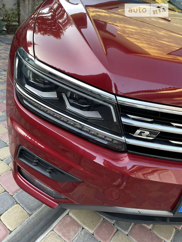 Внедорожник / Кроссовер Volkswagen Tiguan 2018 в Харькове