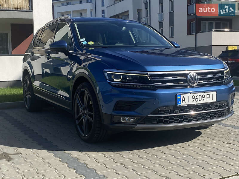 Внедорожник / Кроссовер Volkswagen Tiguan 2018 в Львове