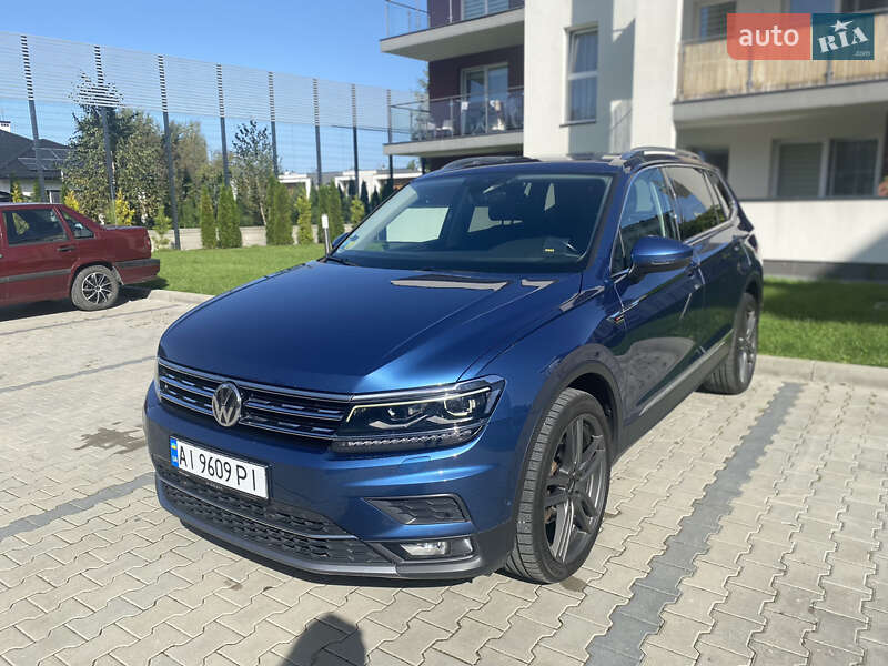 Внедорожник / Кроссовер Volkswagen Tiguan 2018 в Львове