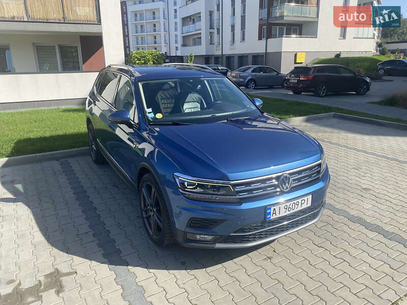 Внедорожник / Кроссовер Volkswagen Tiguan 2018 в Львове