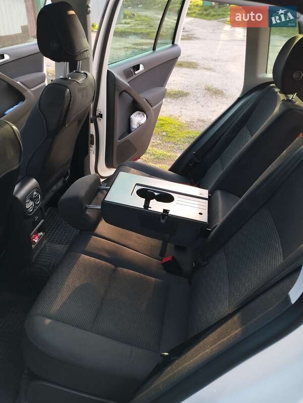 Внедорожник / Кроссовер Volkswagen Tiguan 2012 в Кропивницком