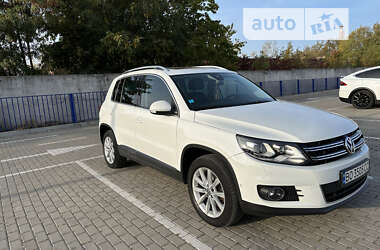 Внедорожник / Кроссовер Volkswagen Tiguan 2014 в Тернополе