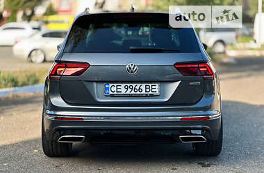 Внедорожник / Кроссовер Volkswagen Tiguan 2017 в Черновцах