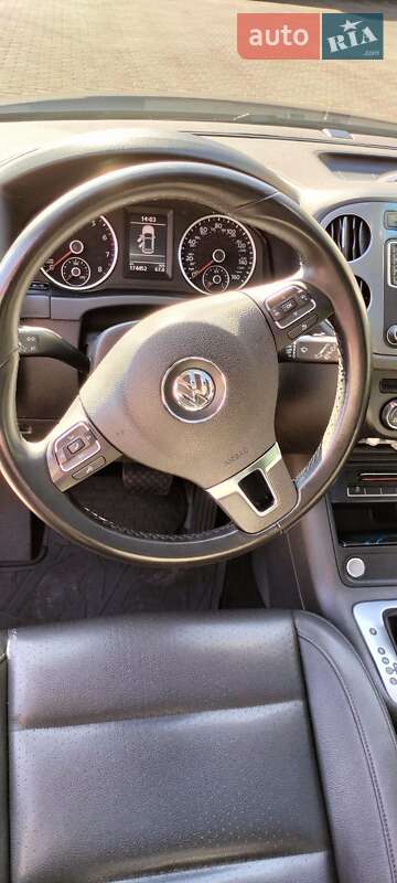 Внедорожник / Кроссовер Volkswagen Tiguan 2015 в Черкассах