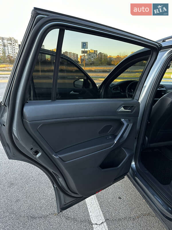 Внедорожник / Кроссовер Volkswagen Tiguan 2020 в Запорожье