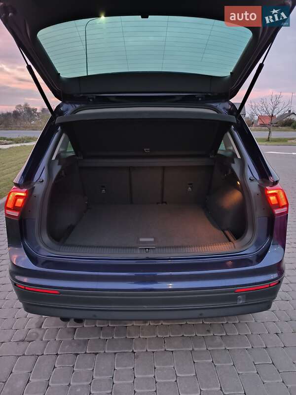 Внедорожник / Кроссовер Volkswagen Tiguan 2019 в Львове