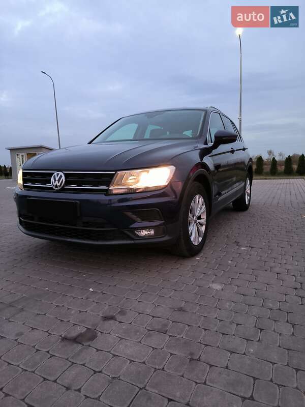 Внедорожник / Кроссовер Volkswagen Tiguan 2019 в Львове