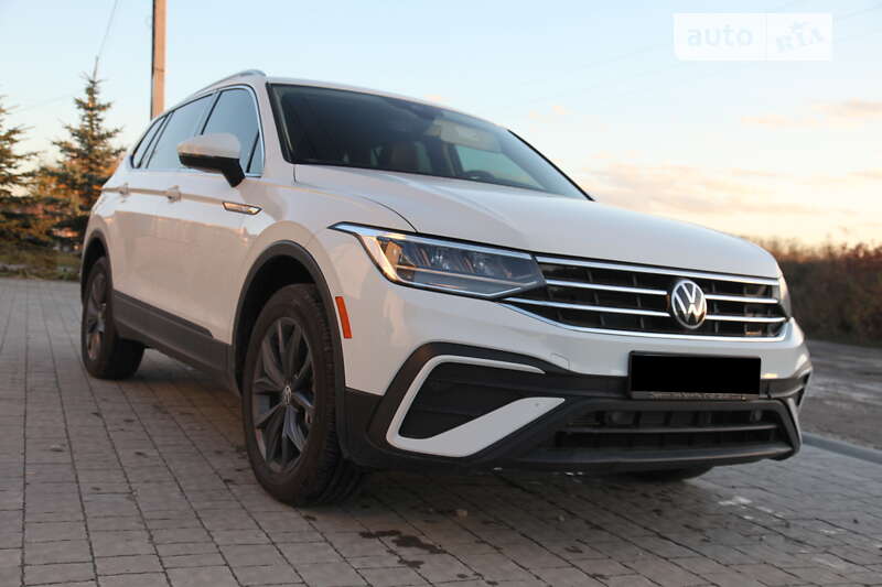 Внедорожник / Кроссовер Volkswagen Tiguan 2022 в Тернополе