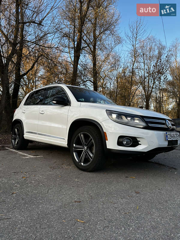Внедорожник / Кроссовер Volkswagen Tiguan 2016 в Чернигове