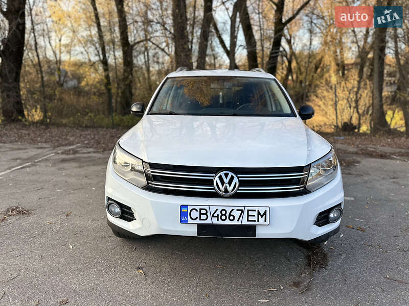 Внедорожник / Кроссовер Volkswagen Tiguan 2016 в Чернигове
