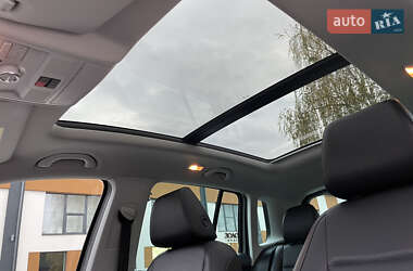 Внедорожник / Кроссовер Volkswagen Tiguan 2014 в 