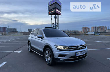 Позашляховик / Кросовер Volkswagen Tiguan 2018 в Одесі