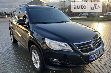 Позашляховик / Кросовер Volkswagen Tiguan 2008 в Житомирі