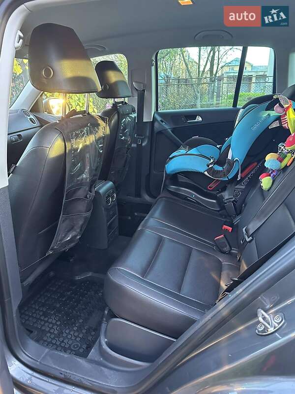 Внедорожник / Кроссовер Volkswagen Tiguan 2012 в Ивано-Франковске