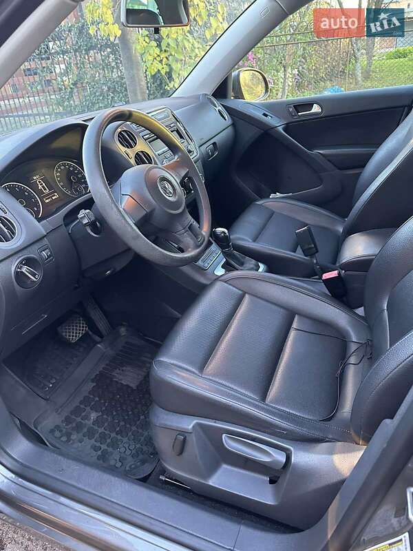 Внедорожник / Кроссовер Volkswagen Tiguan 2012 в Ивано-Франковске