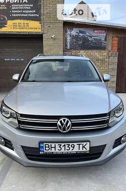 Внедорожник / Кроссовер Volkswagen Tiguan 2013 в Днепре