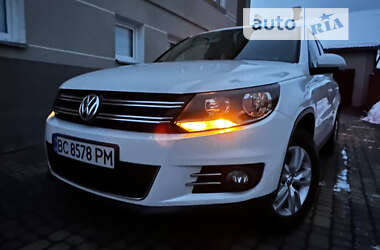 Внедорожник / Кроссовер Volkswagen Tiguan 2012 в Бродах