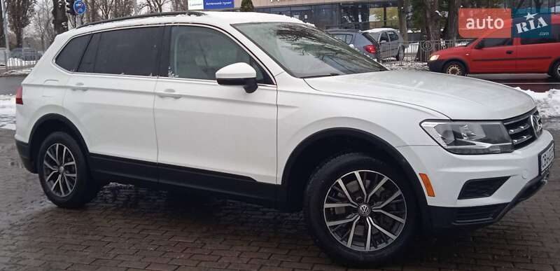 Внедорожник / Кроссовер Volkswagen Tiguan 2018 в Киеве
