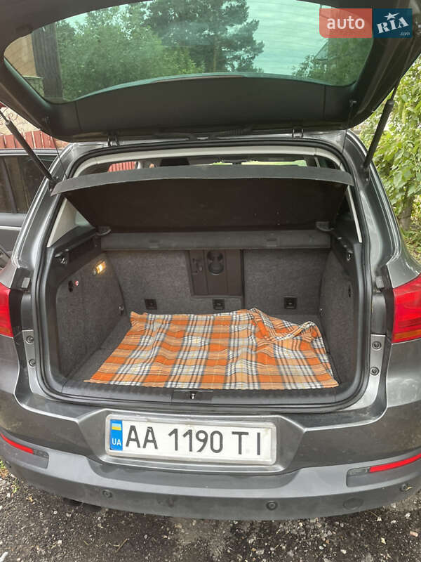 Внедорожник / Кроссовер Volkswagen Tiguan 2015 в Киеве