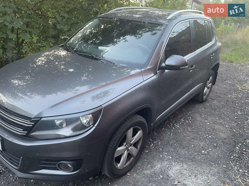 Внедорожник / Кроссовер Volkswagen Tiguan 2015 в Киеве