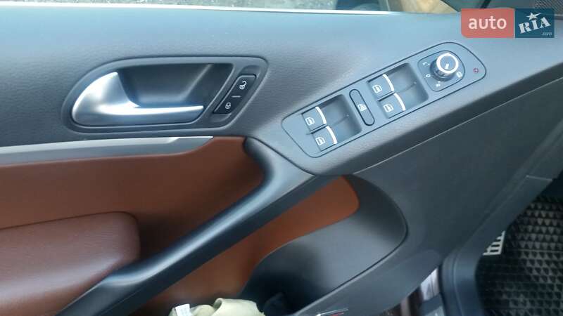 Внедорожник / Кроссовер Volkswagen Tiguan 2012 в Кривом Роге