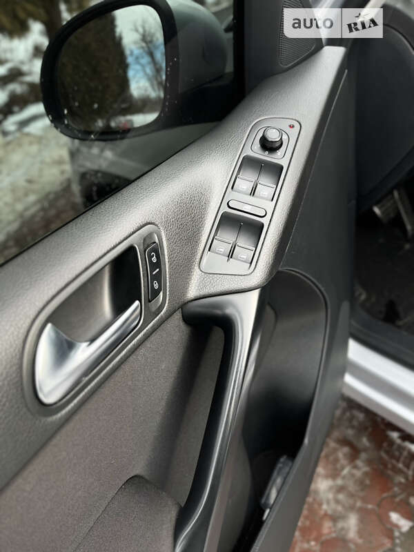 Внедорожник / Кроссовер Volkswagen Tiguan 2018 в Львове фото 16 Внедорожник / Кроссовер Volkswagen Tiguan 2018 в Львове