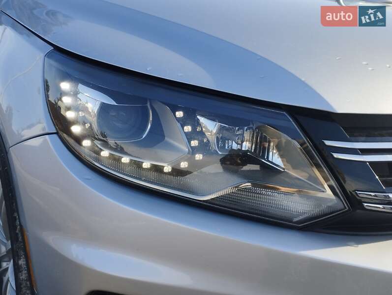 Внедорожник / Кроссовер Volkswagen Tiguan 2016 в Николаеве