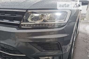 Позашляховик / Кросовер Volkswagen Tiguan 2018 в Петропавлівській Борщагівці