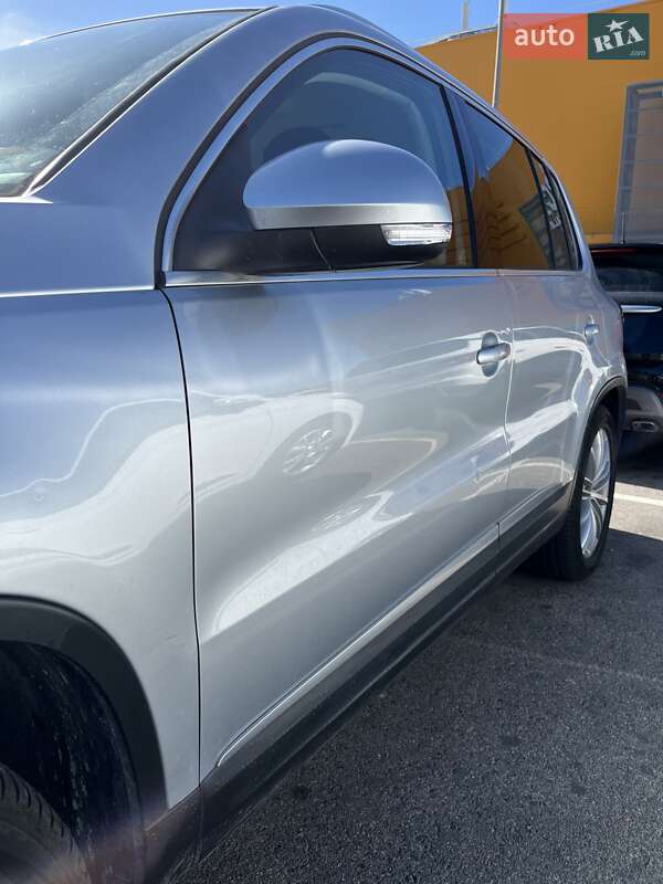 Внедорожник / Кроссовер Volkswagen Tiguan 2012 в Одессе