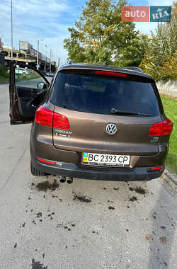 Внедорожник / Кроссовер Volkswagen Tiguan 2012 в Львове