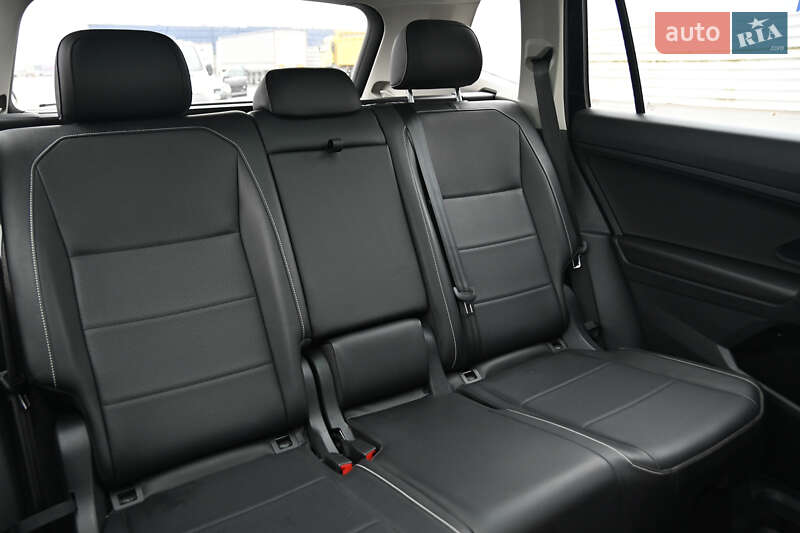 Внедорожник / Кроссовер Volkswagen Tiguan 2021 в Львове