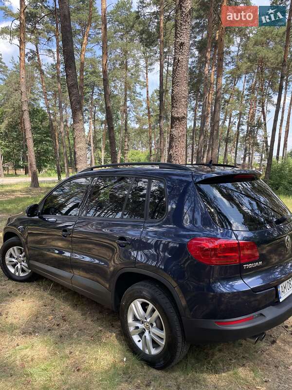Внедорожник / Кроссовер Volkswagen Tiguan 2016 в Житомире