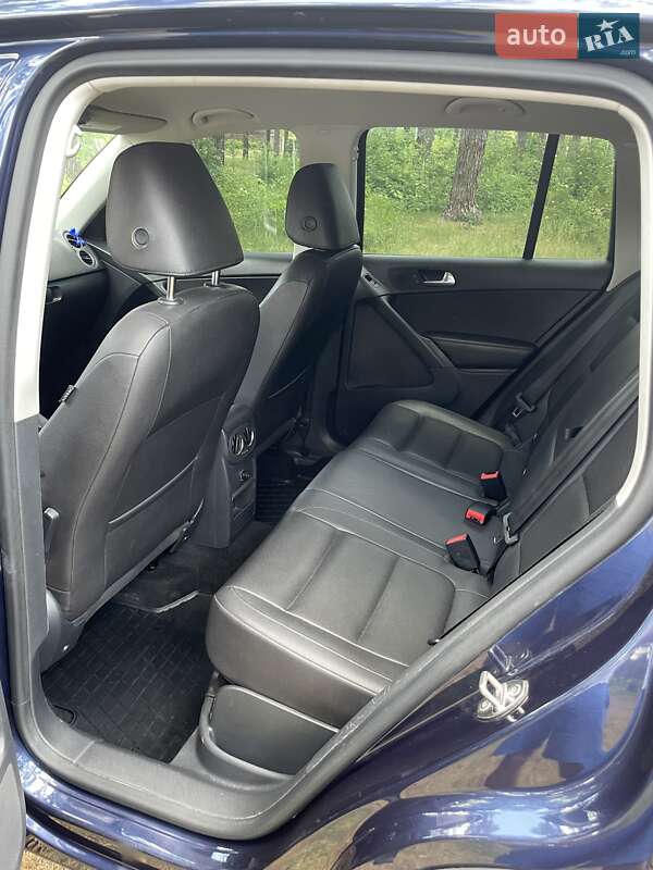 Внедорожник / Кроссовер Volkswagen Tiguan 2016 в Житомире