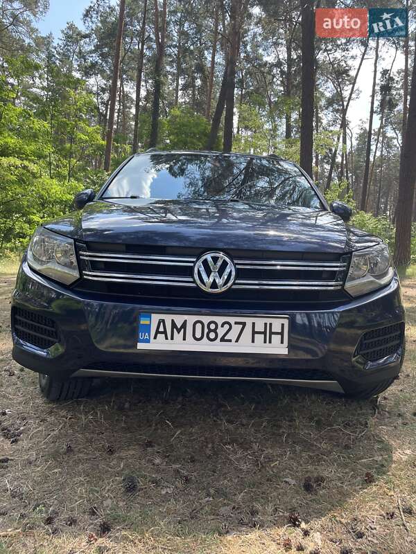 Внедорожник / Кроссовер Volkswagen Tiguan 2016 в Житомире