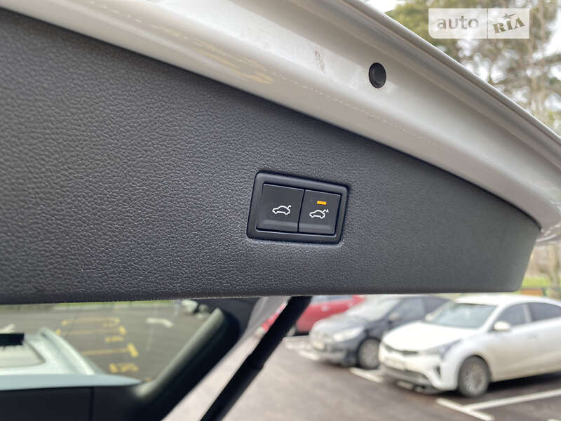 Внедорожник / Кроссовер Volkswagen Tiguan 2017 в Киеве