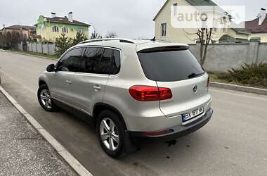 Позашляховик / Кросовер Volkswagen Tiguan 2012 в Хмельницькому