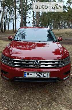 Внедорожник / Кроссовер Volkswagen Tiguan 2019 в Сумах