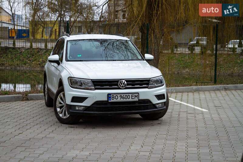 Внедорожник / Кроссовер Volkswagen Tiguan 2018 в Тернополе