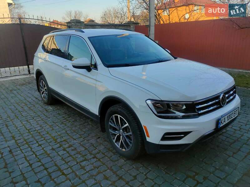 Позашляховик / Кросовер Volkswagen Tiguan 2020 в Києві