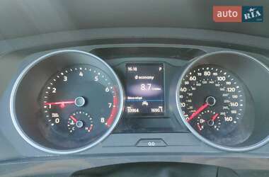 Позашляховик / Кросовер Volkswagen Tiguan 2020 в 