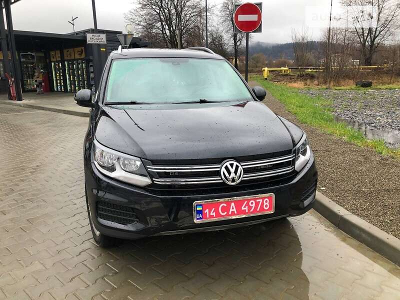 Внедорожник / Кроссовер Volkswagen Tiguan 2015 в Львове