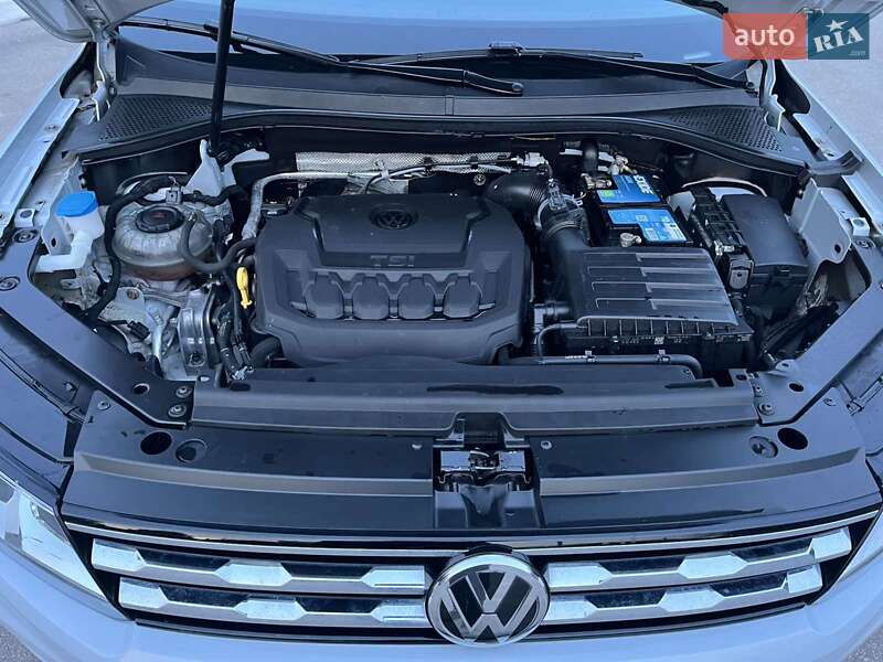 Позашляховик / Кросовер Volkswagen Tiguan 2018 в Харкові